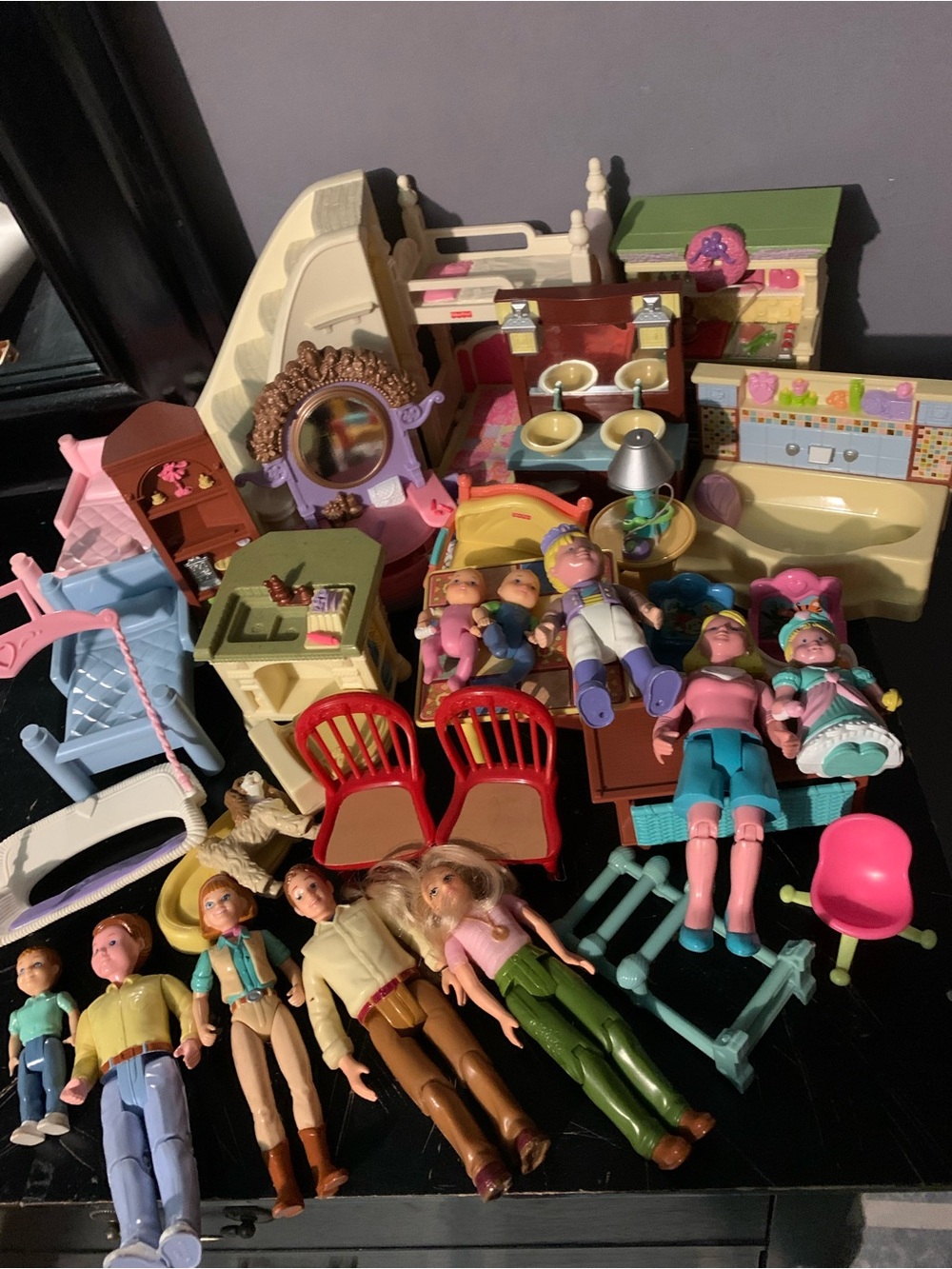 Vtg Fisher Price Loving Family Doll House Lot Furniture Bed Kitchen Characters